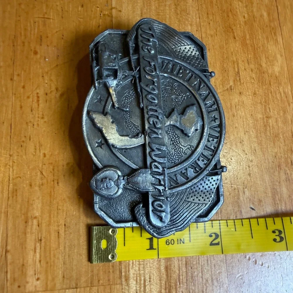 Vintage 1988 Siskiyou Vietnam Veteran The Forgotten Warrior Pewter‎ Belt Buckle